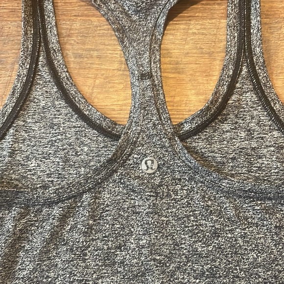 Lulu Lemon Racer Back Tank Heather Gray Size 6 - Picture 5 of 5
